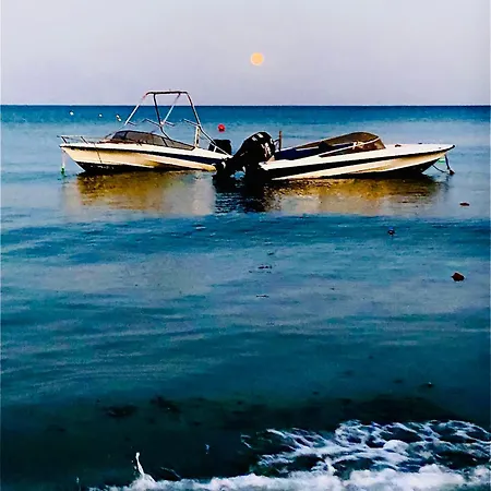 Nicolas 1 Larnaca