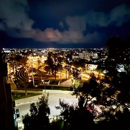 Nicolas 1 * Larnaca